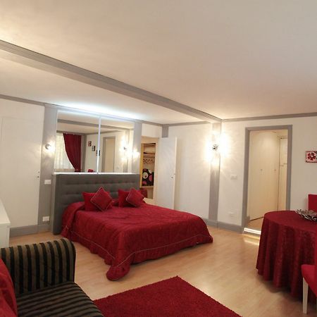 Luxury Fashion Suites Рим Екстериор снимка
