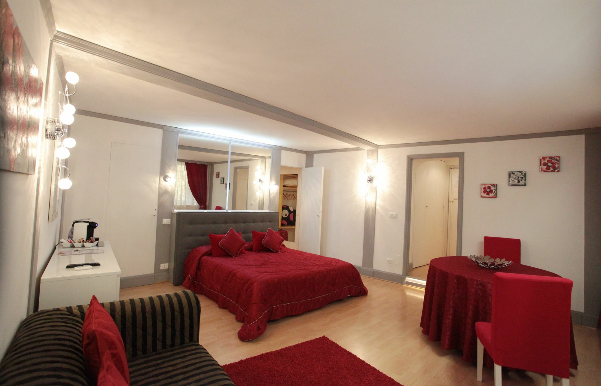 Luxury Fashion Suites Рим Екстериор снимка
