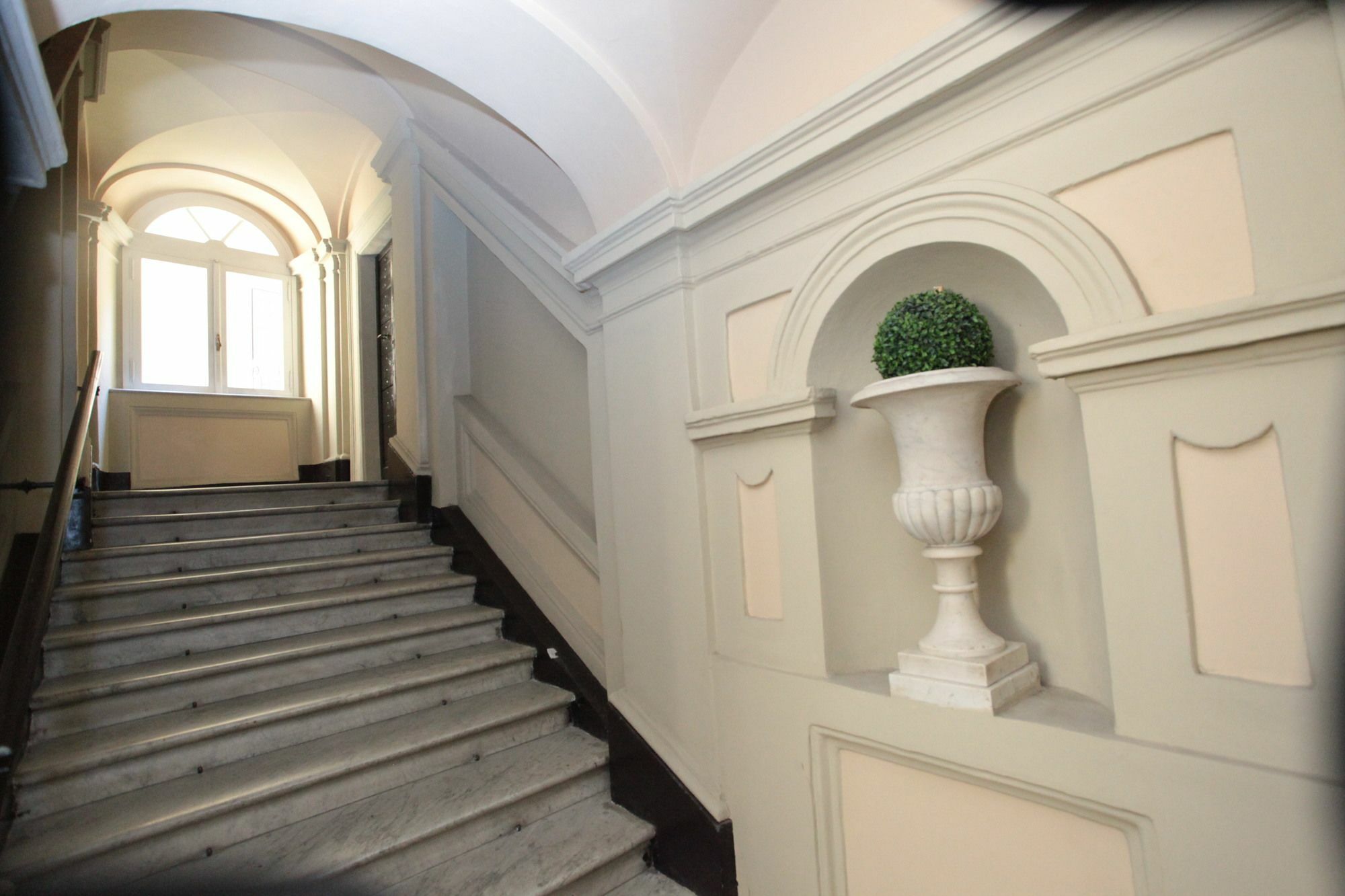 Luxury Fashion Suites Рим Екстериор снимка