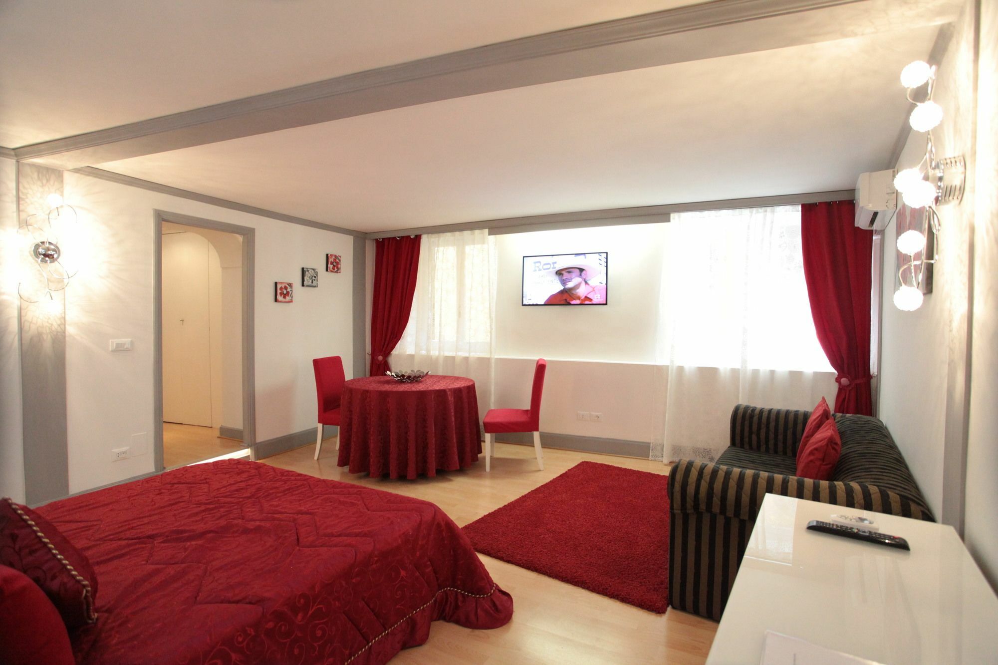 Luxury Fashion Suites Рим Екстериор снимка